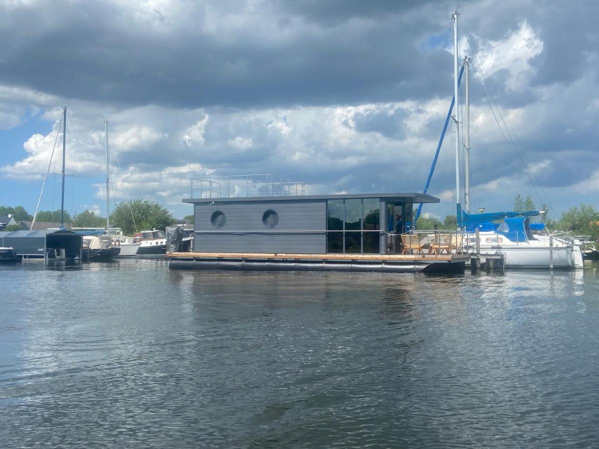 La Mare Houseboat Hotel Nederhorst den Berg Exterior photo
